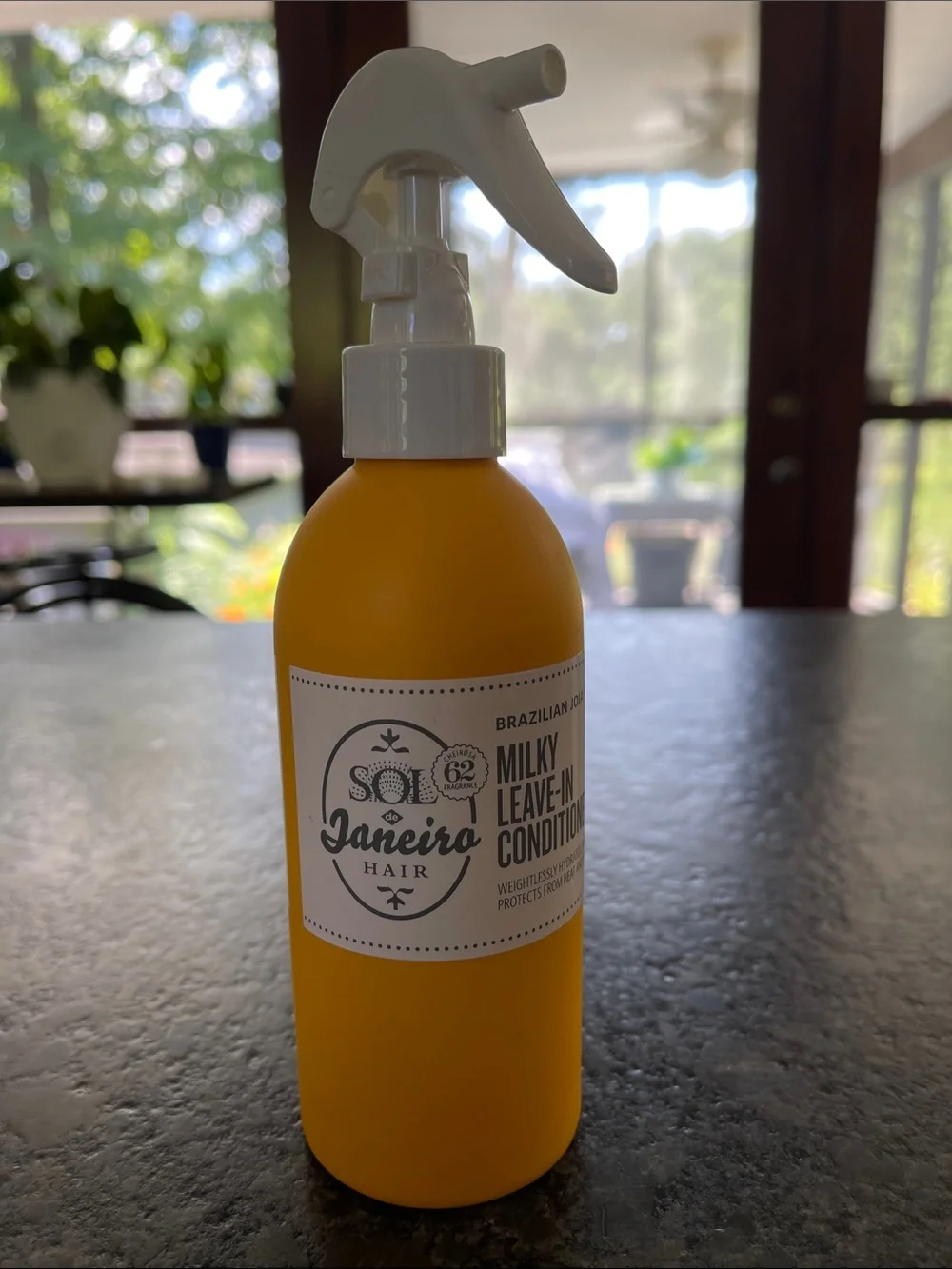 Sol de Janeiro MILKY LEAVE-IN CONDITIONER CHEIROSA 62 hydrate protect detangle